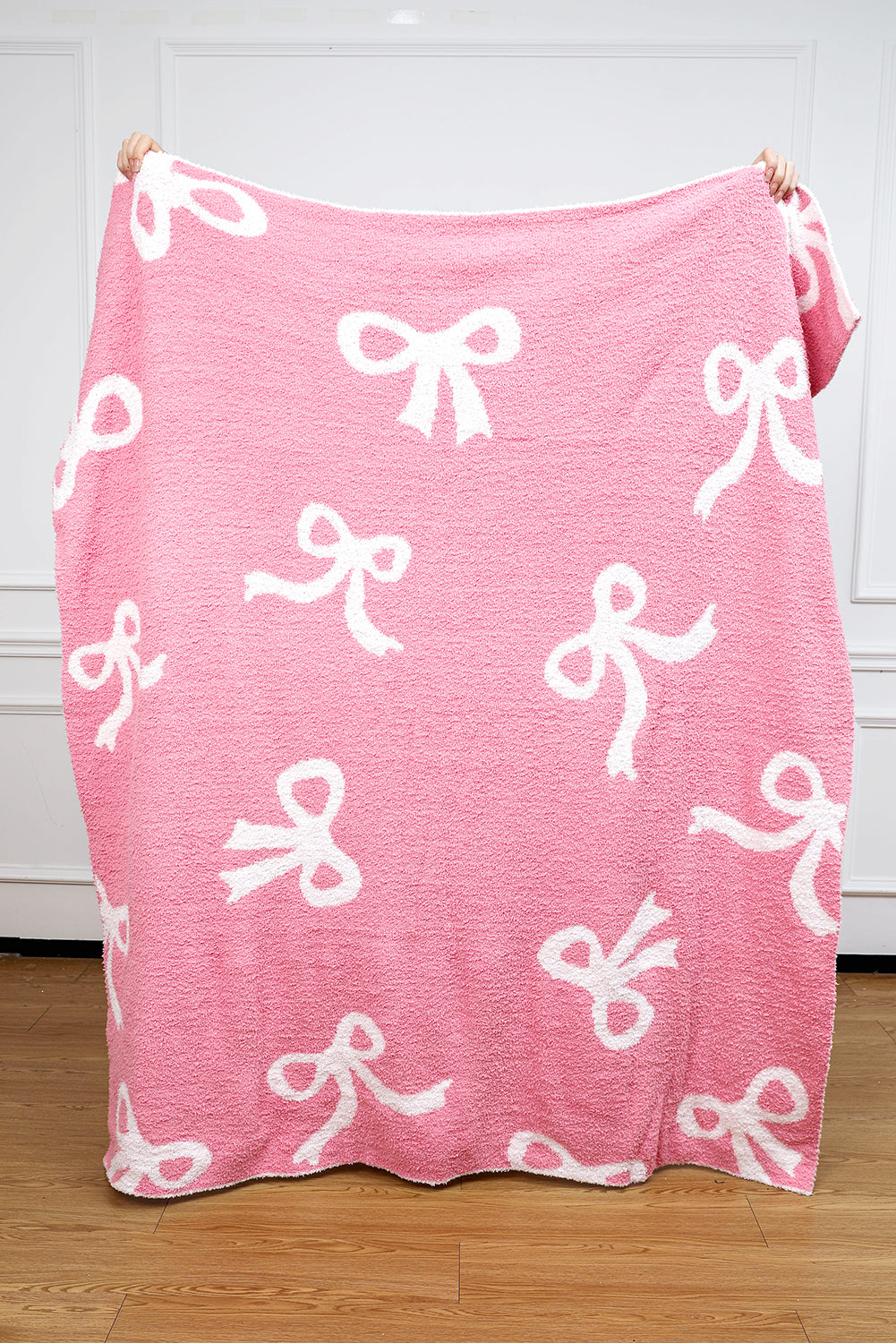 Pink Bow Printed Cozy Soft Throw Blanket